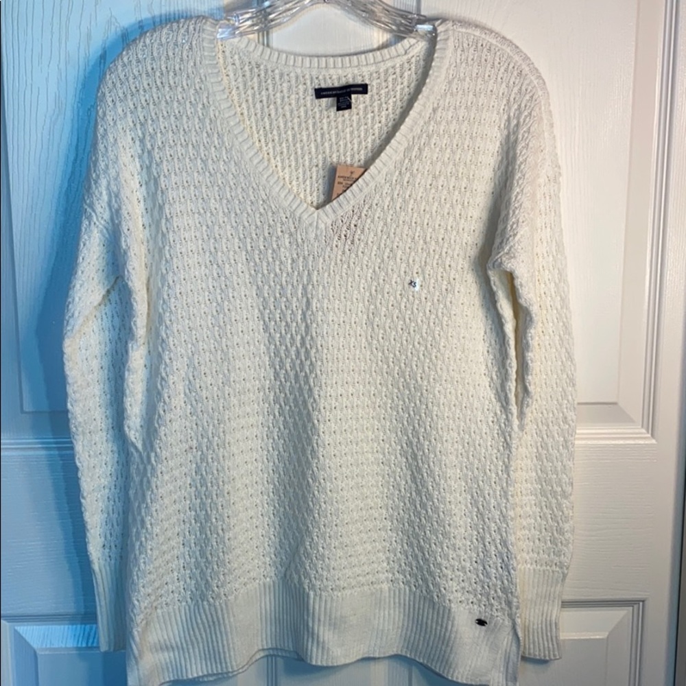 American Eagle sweater